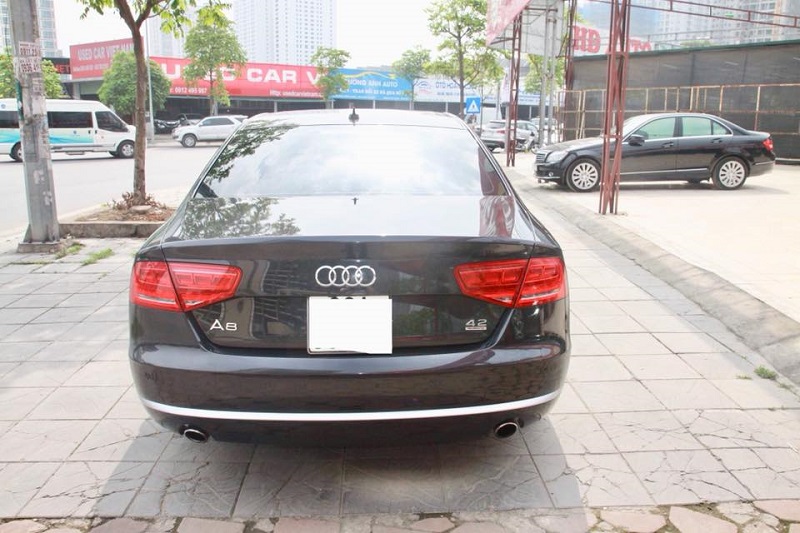 Audi A8 4.2 Quattro 2010 - Bán xe Audi A8 4.2 Quattro, SX 2010, đăng kí 2011, màu xanh, nhập nguyên chiếc tại Đức