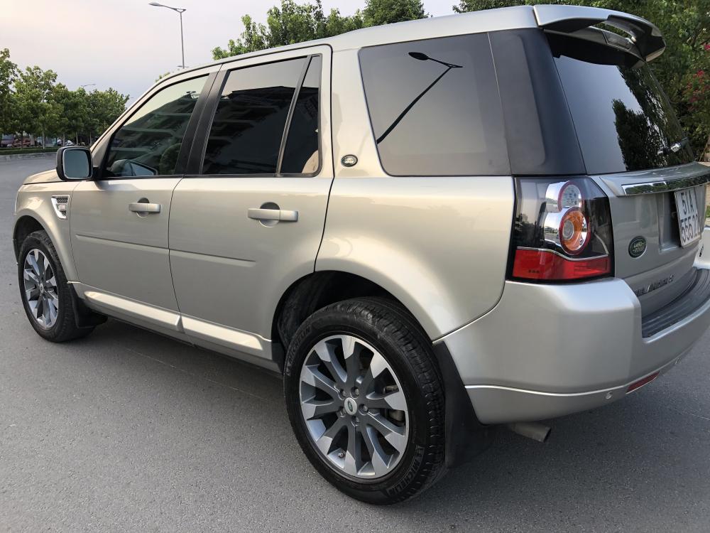 LandRover Freelander 2013 - Bán Landrover 2.0 nhập 2013, full đồ cao cấp và nhiều đồ chơi, số tự động 6 cấp