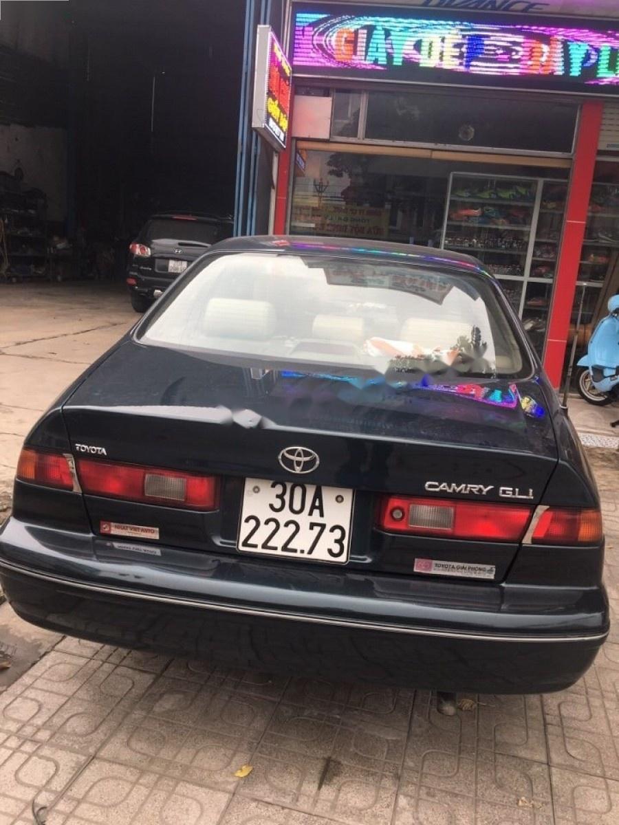 Toyota Camry GLi 2.2 2000 - Bán Toyota Camry GLi 2.2 năm 2000, màu xanh lam, xe nhập