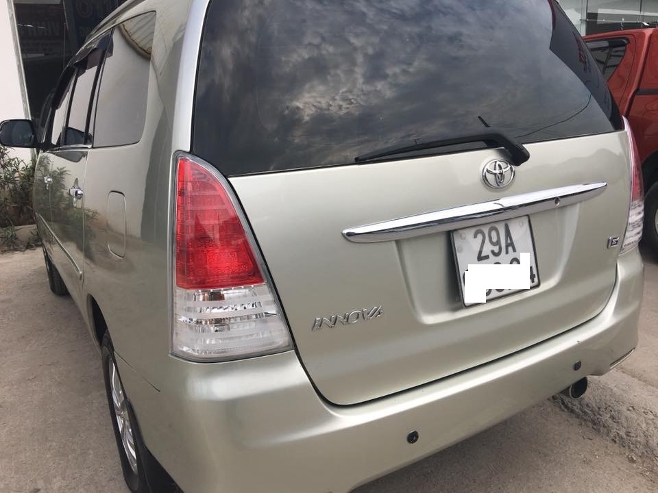 Toyota Innova G  2006 - Bán ô tô Toyota Innova G 2006, màu bạc, giá tốt