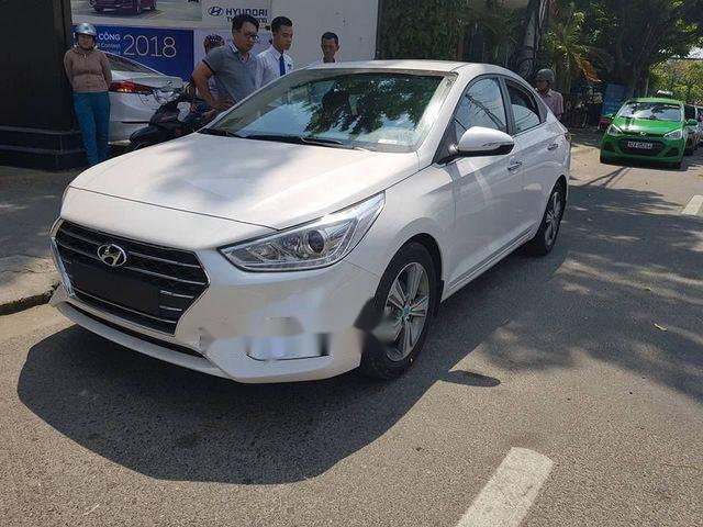 Hyundai Accent 2018 - Cần bán Hyundai Accent đời 2018, màu trắng, 425 triệu