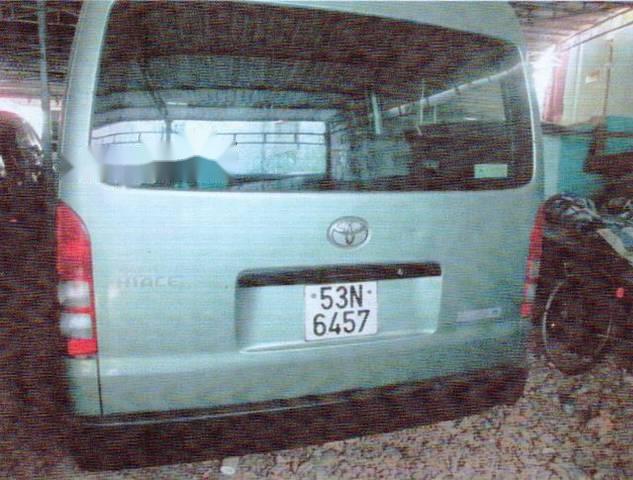 Toyota Hiace 2005 - Bán Toyota Hiace đời 2005, màu bạc, giá tốt