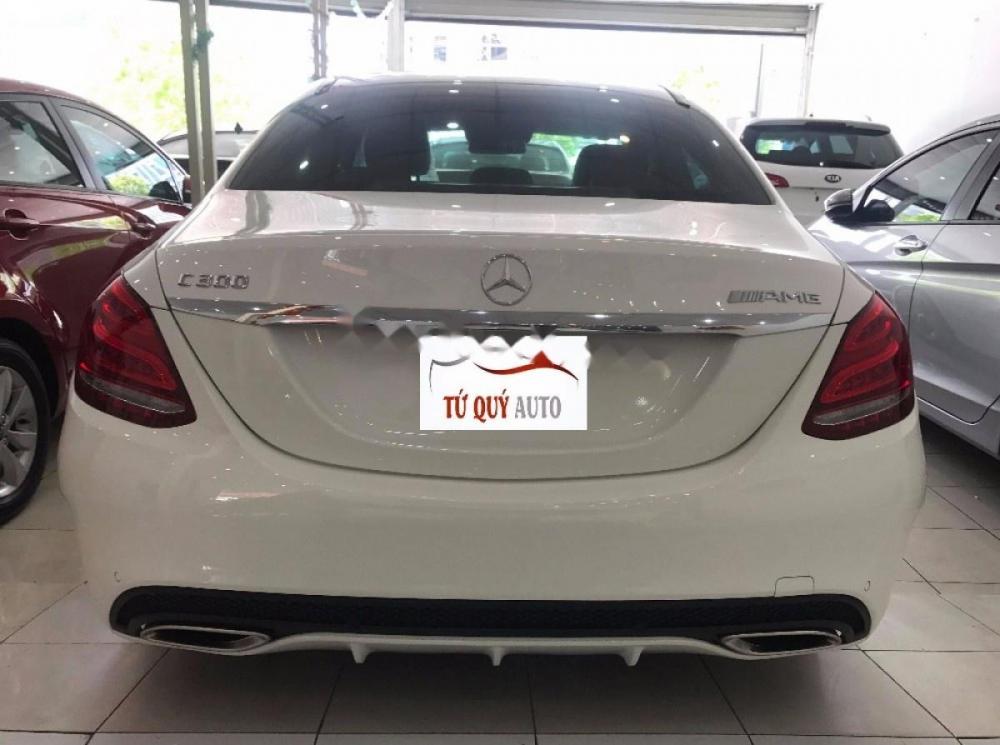 Mercedes-Benz C class C300 AMG 2015 - Cần bán lại xe Mercedes C300 AMG năm sản xuất 2015, màu trắng