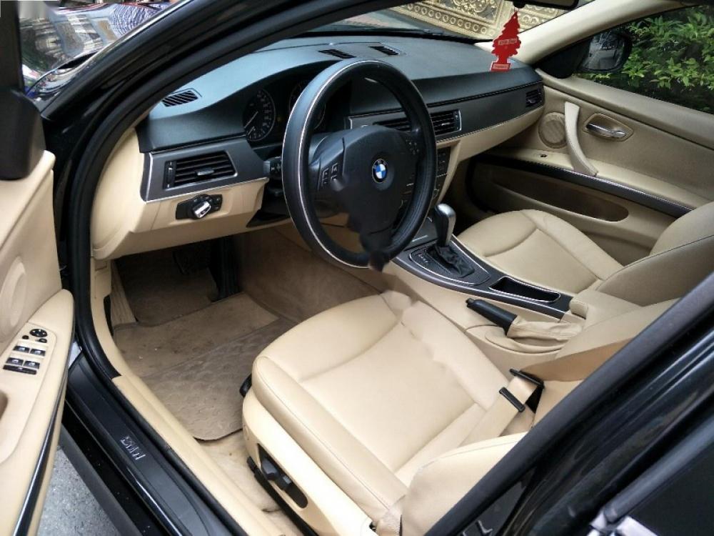 BMW 3 Series 320i 2010 - Bán BMW 3 Series 320i sản xuất năm 2010, màu đen, xe nhập