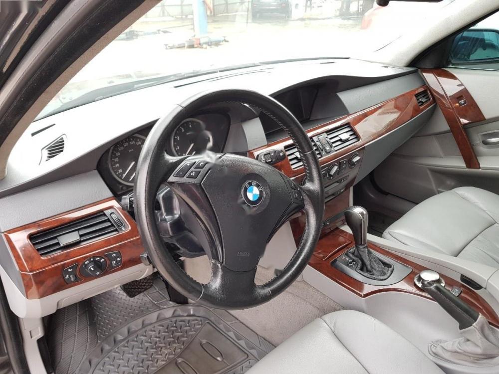 BMW 5 Series 525i 2005 - Cần bán BMW 5 Series 525i năm 2005, màu đen, nhập khẩu nguyên chiếc