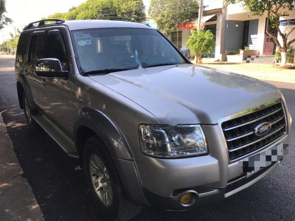 Ford Everest 2008 - Gia đình bán ô tô Ford Everest sản xuất năm 2008, sử dụng kĩ, giá tốt