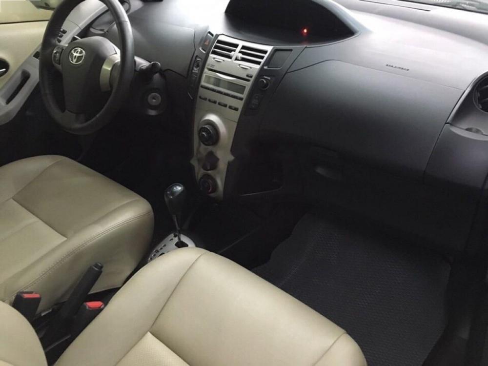 Toyota Yaris 1.5 2011 - Cần bán xe Toyota Yaris 1.5 năm 2011, màu bạc, nhập khẩu