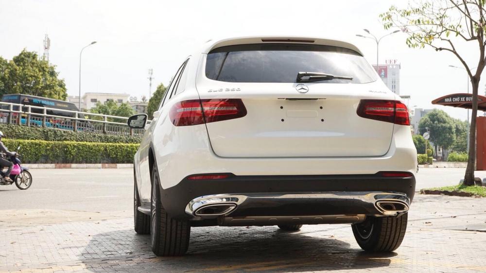 Mercedes-Benz Smart GLC 250 2018 - Bán Mercedes GLC 250 Facelift 2018 giao xe ngay