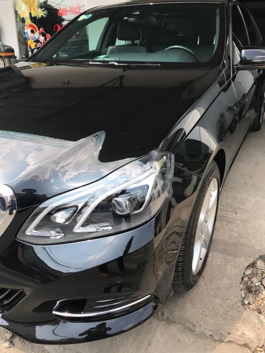 Mercedes-Benz E class E200 2014 - Bán ô tô Mercedes E200 đời 2014, màu đen