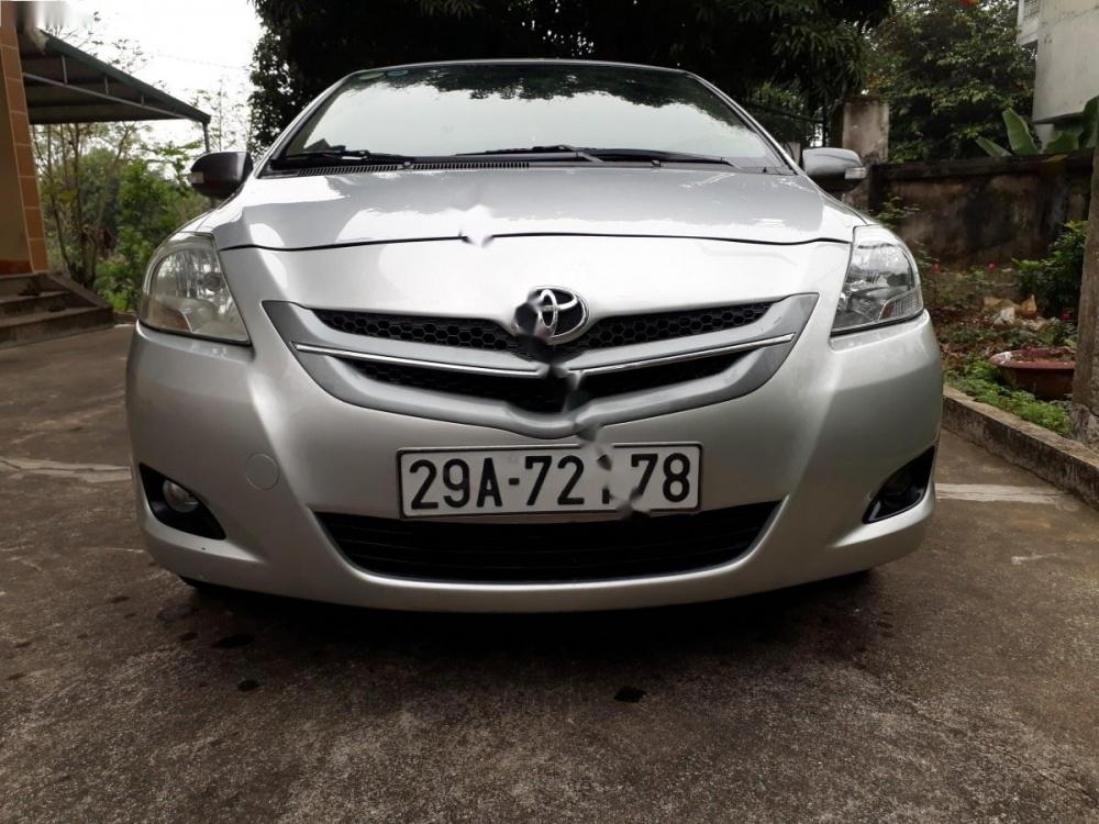 Toyota Vios 2007 - Cần bán gấp Toyota Vios năm 2007, màu bạc xe gia đình