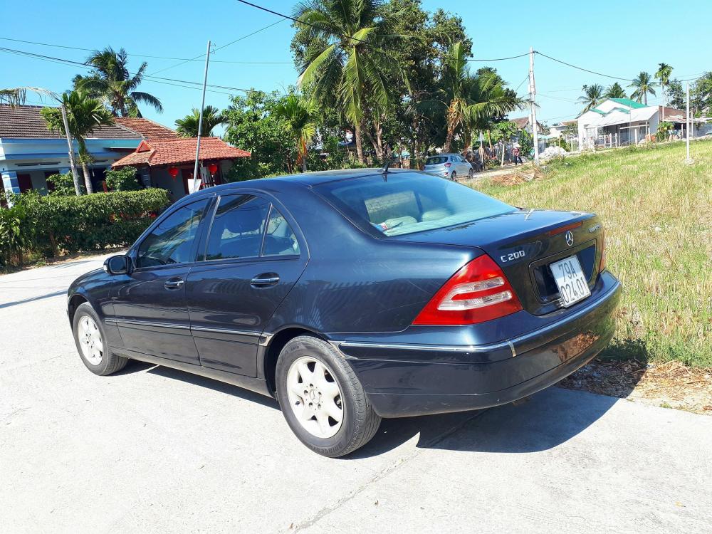 Mercedes-Benz C class 2002 - Bán Mercedes năm sản xuất 2002, màu xanh lam