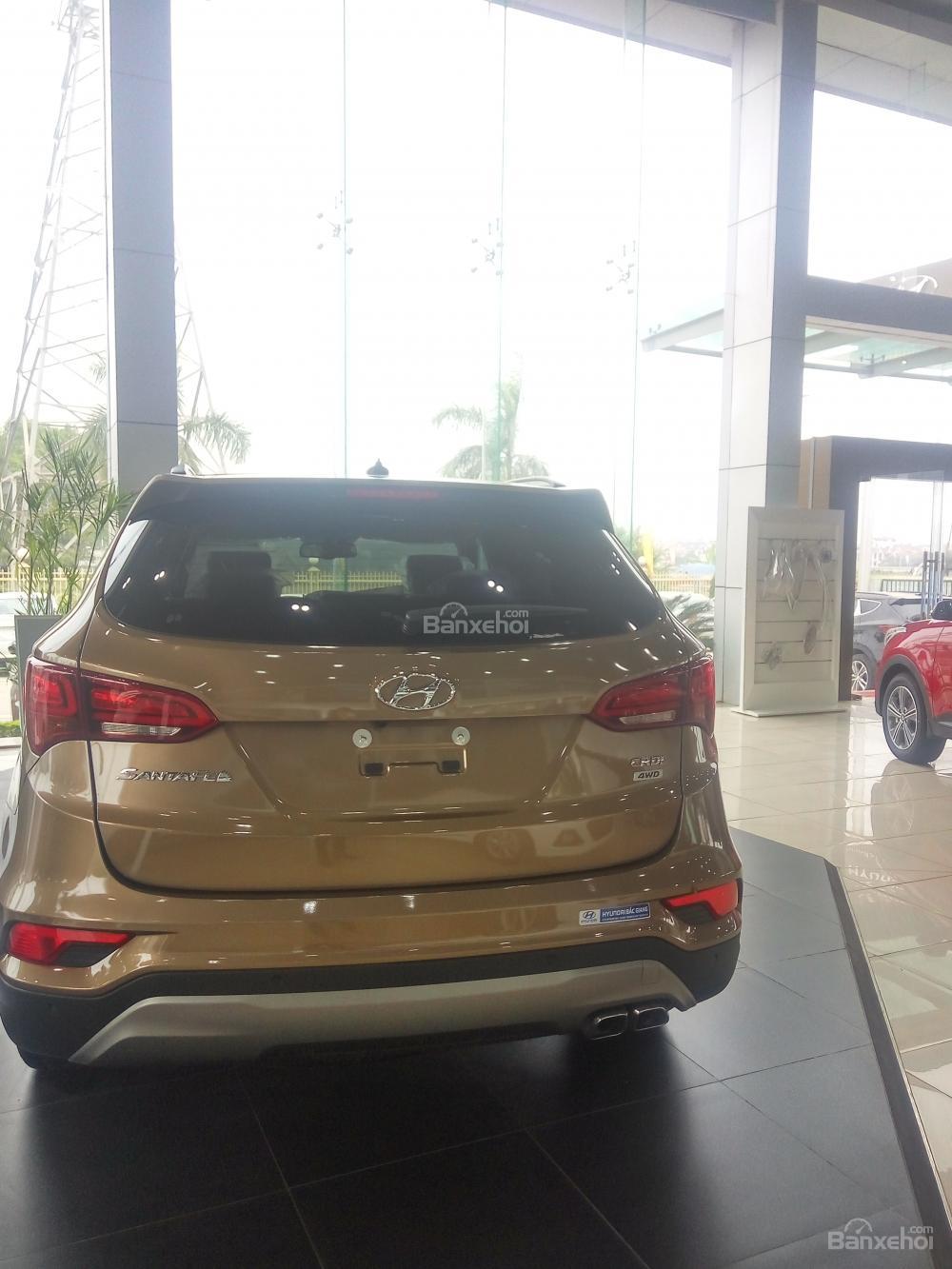 Hyundai Santa Fe CRDI 4WD 2018 - Bán Hyundai Santa Fe CRDI 4WD 2018, 2 cầu, bản đặc biệt