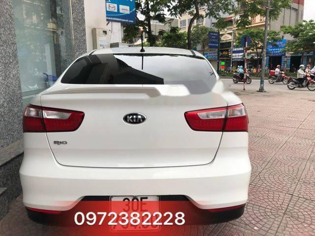 Kia Rio 2016 - Cần bán gấp Kia Rio đời 2016, màu trắng, nhập khẩu nguyên chiếc chính chủ