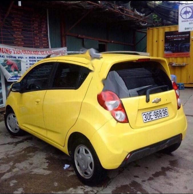 Chevrolet Spark 2013 - Bán Chevrolet Spark đời 2013, màu vàng