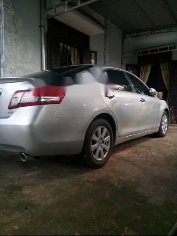 Toyota Camry   2011 - Bán Toyota Camry năm 2011, màu bạc, nhập khẩu