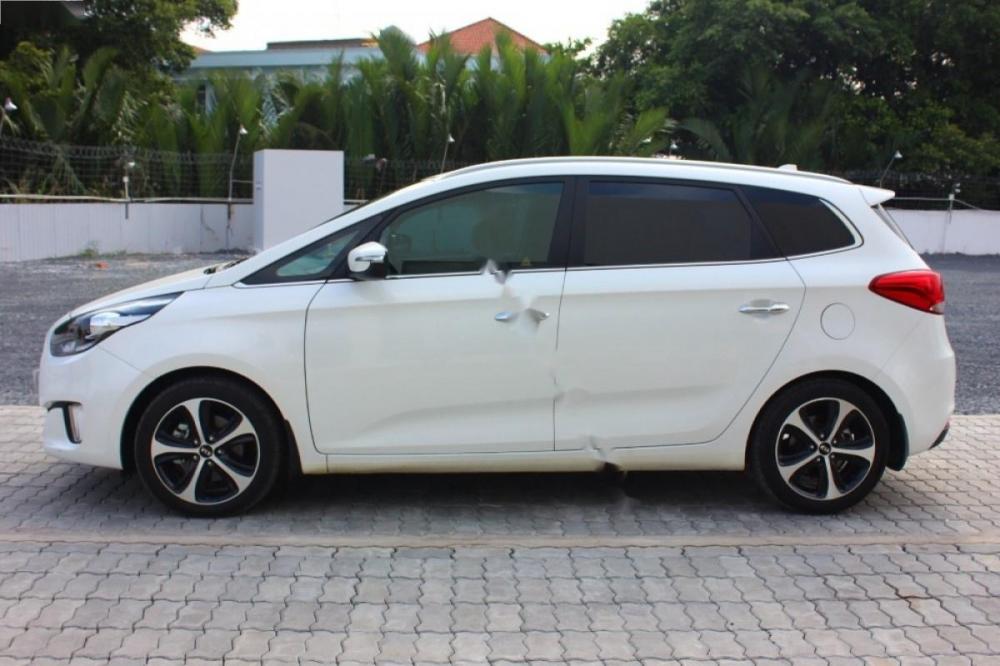 Kia Rondo GAT 2016 - Bán ô tô Kia Rondo GAT đời 2016, màu trắng  