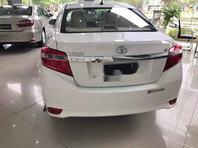 Toyota Vios 2018 - Cần bán xe Toyota Vios sản xuất năm 2018, màu trắng