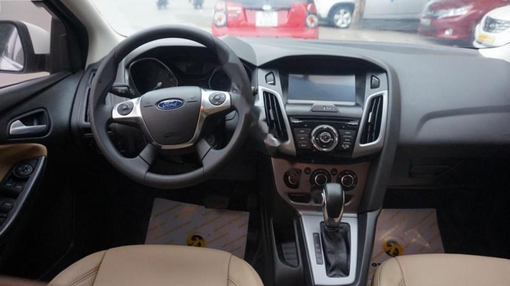 Ford Focus 1.6 AT 2014 - Bán Ford Focus 1.6 AT năm 2014, màu trắng