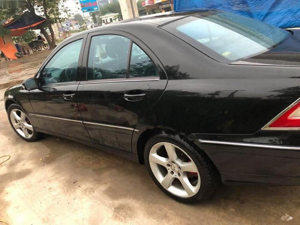 Mercedes-Benz C class C240 2006 - Bán Mercedes C240 năm sản xuất 2006, màu đen 