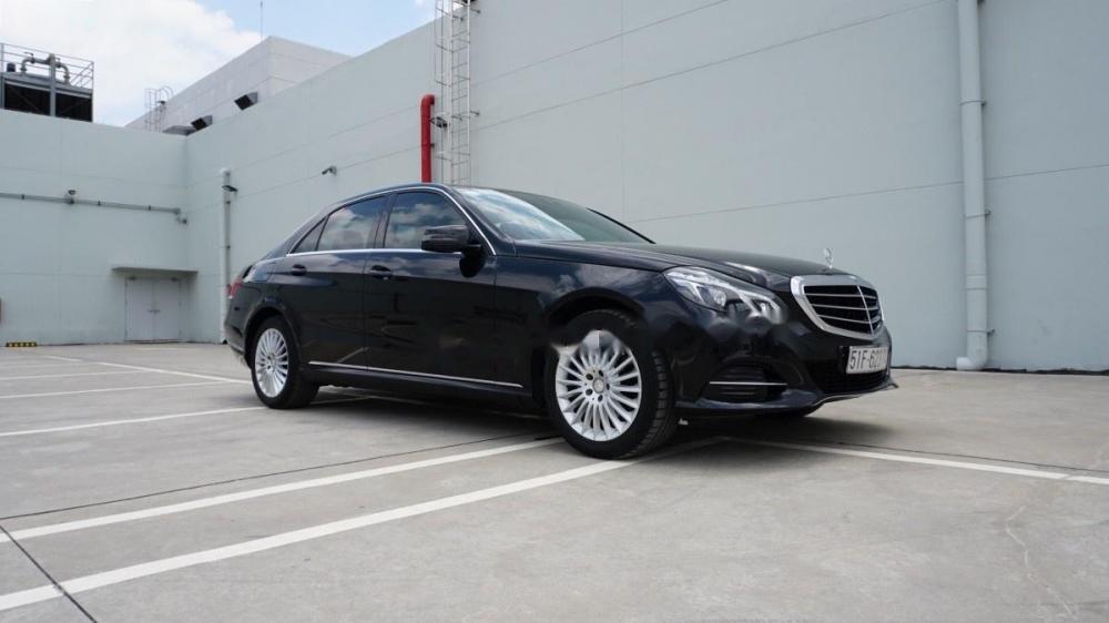 Mercedes-Benz E class E200 2015 - Bán xe Mercedes E200 sản xuất năm 2015, màu đen