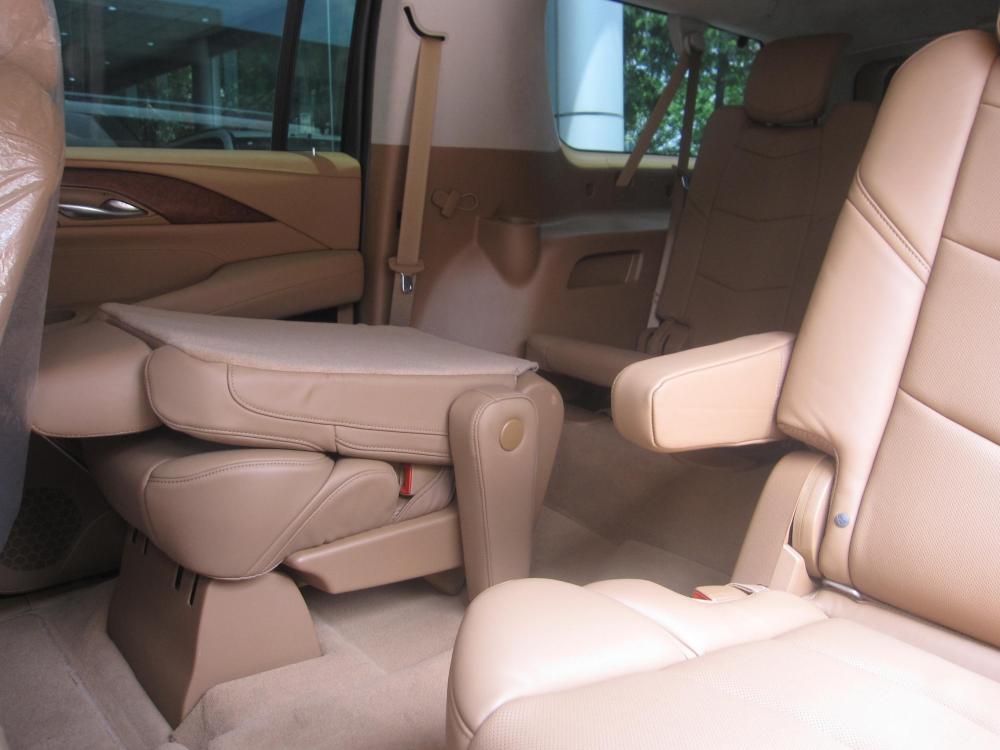 Cadillac Escalade ESV Platium 2016 - Bán Cadillac Escalade ESV Platium 2016 màu đen, xe mới