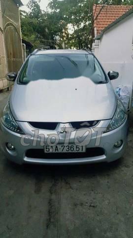 Mitsubishi Grandis 2008 - Bán Mitsubishi Grandis năm 2008, màu bạc còn mới