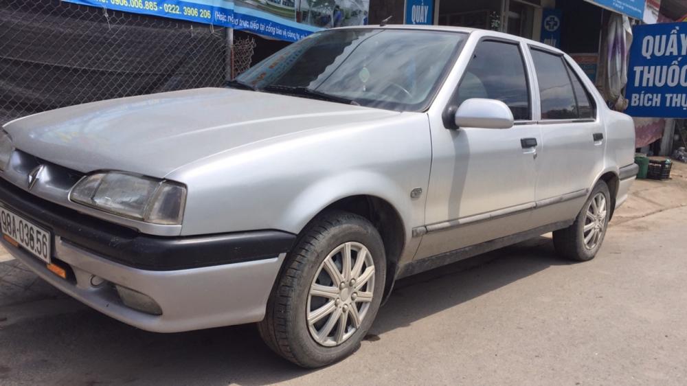 Renault 19 1992 - Bán Renault 19 1992, màu bạc, nhập khẩu nguyên chiếc