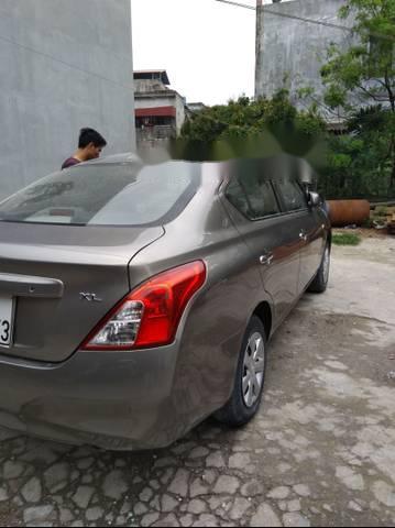 Nissan Sunny   2015 - Bán ô tô Nissan Sunny năm 2015, màu bạc, giá chỉ 395 triệu