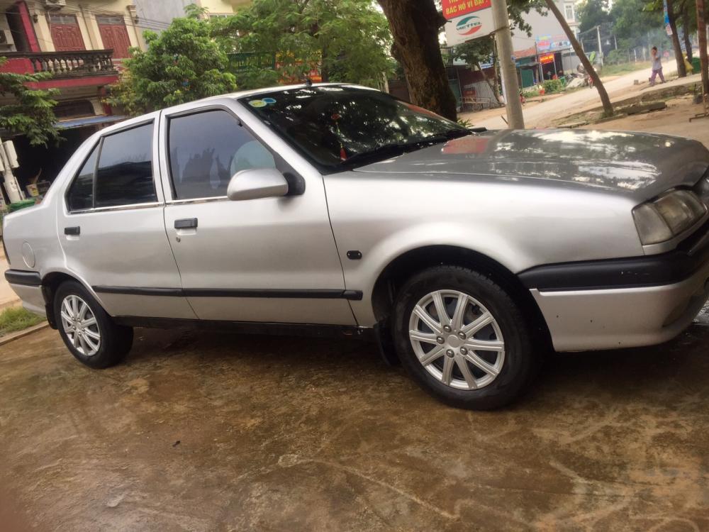 Renault 19 1992 - Bán Renault 19 1992, màu bạc, nhập khẩu nguyên chiếc