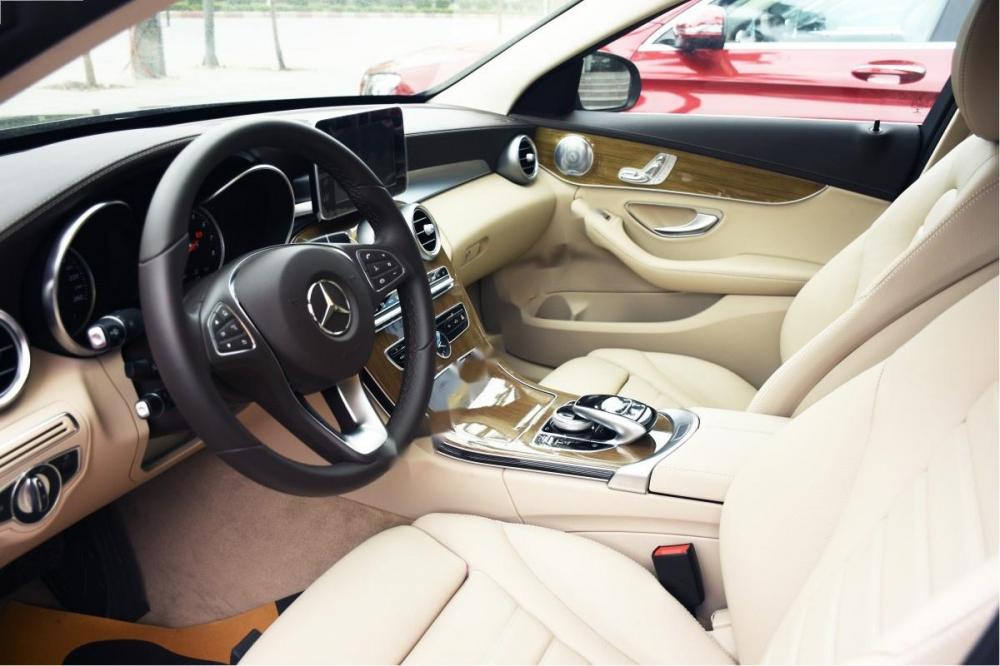 Mercedes-Benz C class C250 Exclusive 2017 - Cần bán Mercedes C250 Exclusive đời 2017, màu xanh