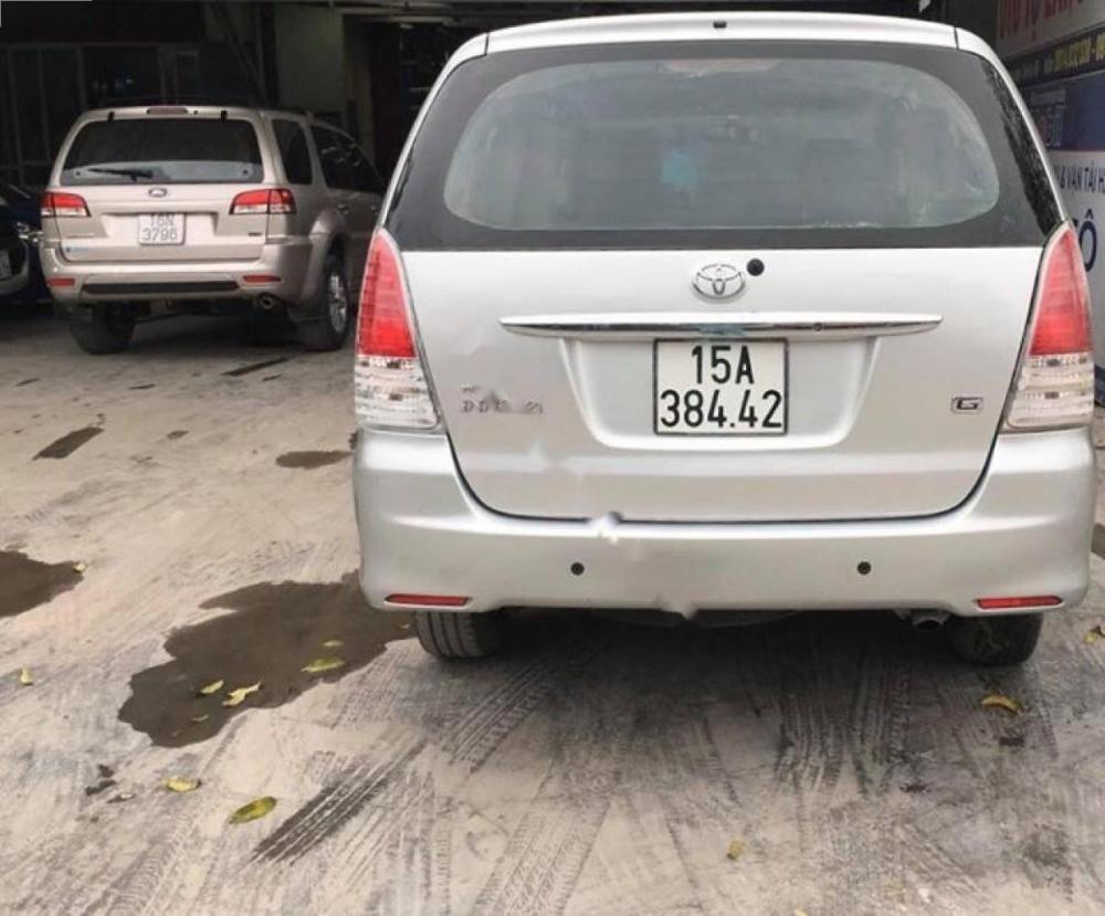 Toyota Innova G 2010 - Bán xe Toyota Innova G đời 2010, màu bạc, giá chỉ 422 triệu