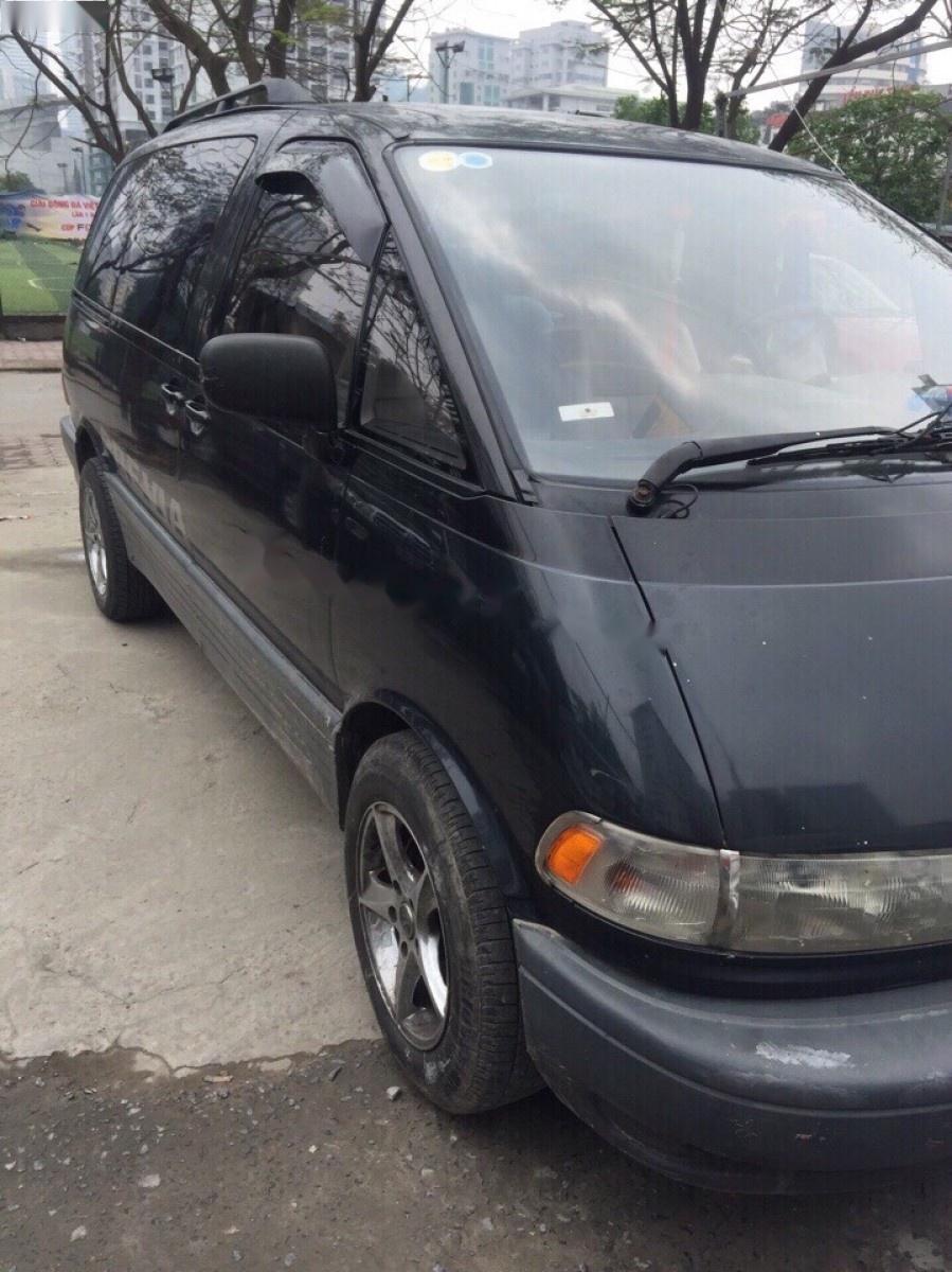 Toyota Previa LE 1995 - Cần bán gấp Toyota Previa LE năm sản xuất 1995, màu xám, xe nhập, 135tr