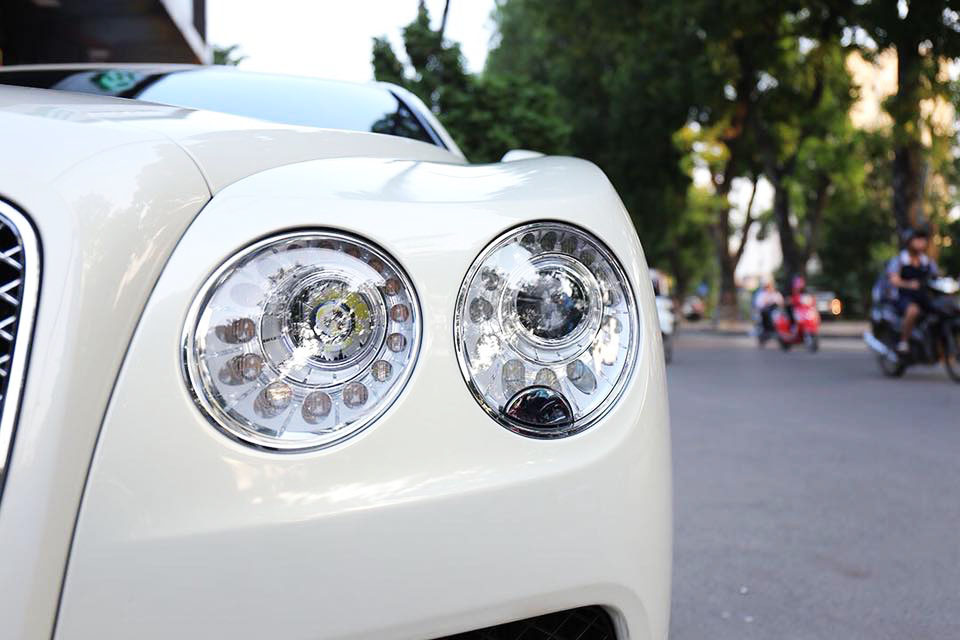 Bentley Continental Flying Spur Mới   V8 4.0 2015 - Xe Mới Bentley Continental Flying Spur V8 4.0 2015