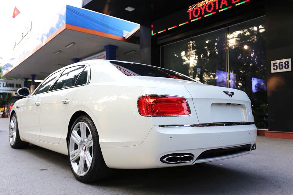 Bentley Continental Flying Spur Mới   V8 4.0 2015 - Xe Mới Bentley Continental Flying Spur V8 4.0 2015