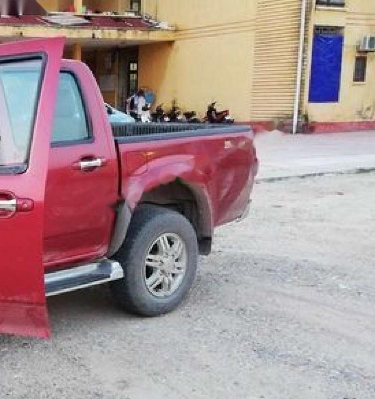 Isuzu Dmax LS 3.0 4x2 MT 2011 - Bán Isuzu Dmax LS 3.0 4x2 MT đời 2011, màu đỏ, nhập khẩu số sàn