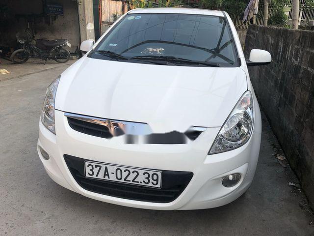 Hyundai i20   2011 - Cần bán gấp Hyundai i20 năm 2011, màu trắng, giá tốt