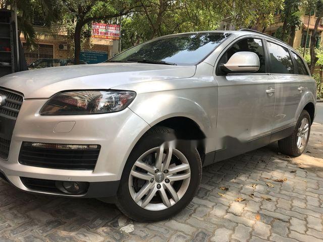 Audi Q7 3.6 2008 - Cần bán gấp Audi Q7 3.6 đời 2008, màu bạc chính chủ giá tốt