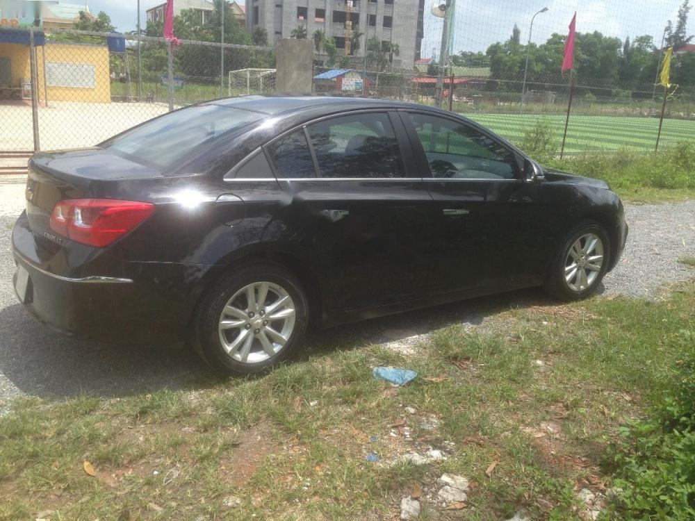 Chevrolet Cruze 2015 - Bán xe Chevrolet Cruze 2015, màu đen