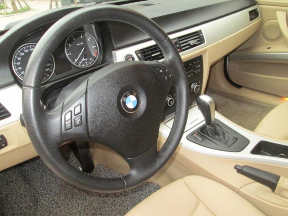 BMW 3 Series 320i  2009 - BMW 320i màu trắng đời 2010, đăng ký tư nhân chính chủ, biển 29AXY. 688