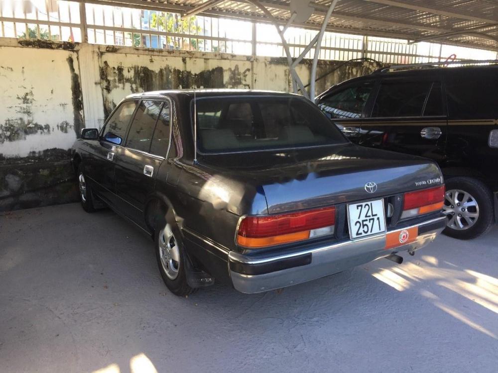 Toyota Crown 1994 - Cần bán gấp Toyota Crown sản xuất 1994, màu xám, xe nhập, 125tr