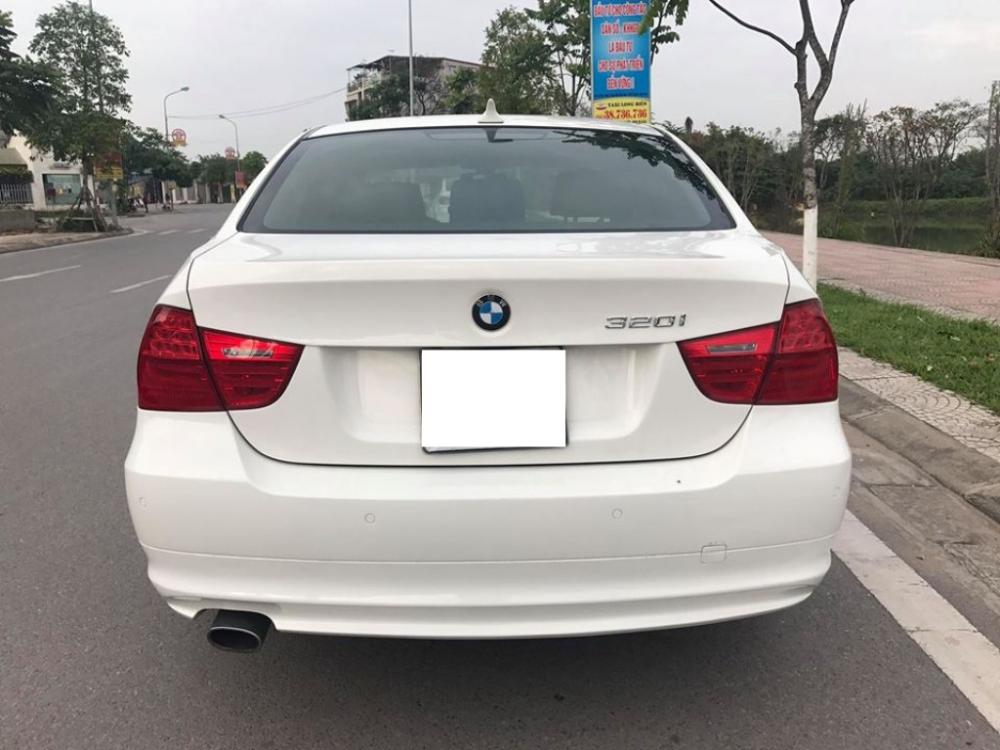 BMW 3 Series 320i  2009 - BMW 320i màu trắng đời 2010, đăng ký tư nhân chính chủ, biển 29AXY. 688