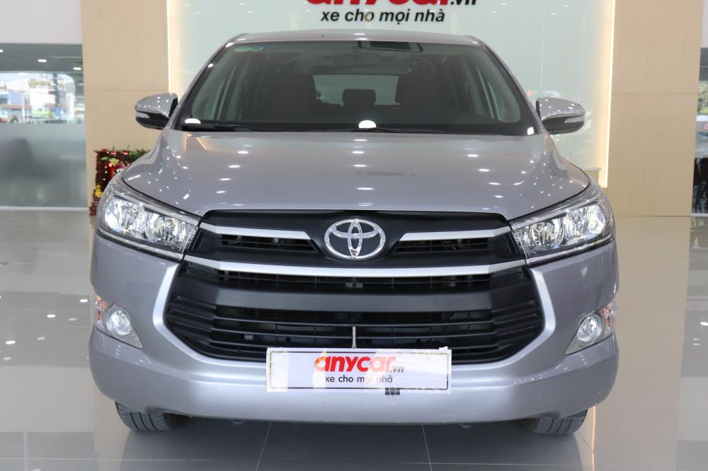 Toyota Innova G 2017 - Cần bán gấp Toyota Innova G sản xuất năm 2017, màu bạc số tự động, giá tốt