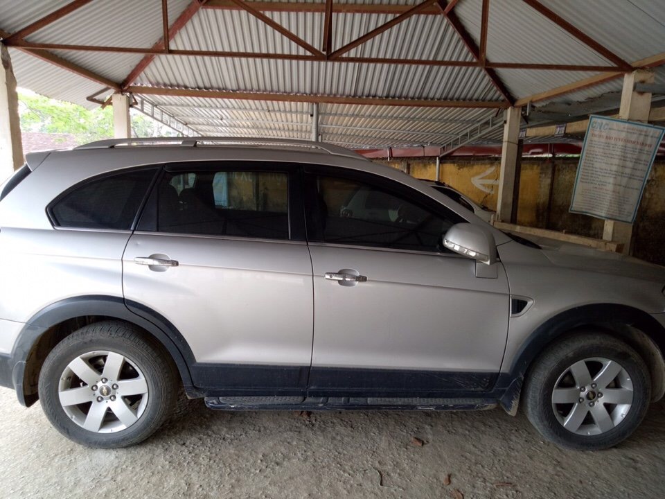 Chevrolet Captiva 2007 - Cần bán xe Chevrolet Captiva năm sản xuất 2007, màu bạc giá cạnh tranh