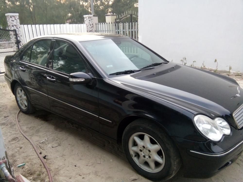 Mercedes-Benz C class C200 2002 - Cần bán xe Mercedes-Benz C200 đăng ký 2002, còn mới, giá tốt 185 triệu