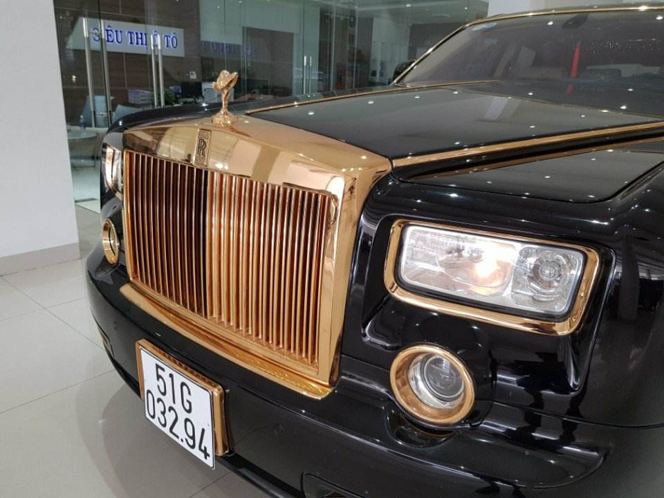 Rolls-Royce Phantom 6.7 V12 2010 - Bán Rolls-Royce Phantom 6.7 V12 2010, màu đen, nhập khẩu