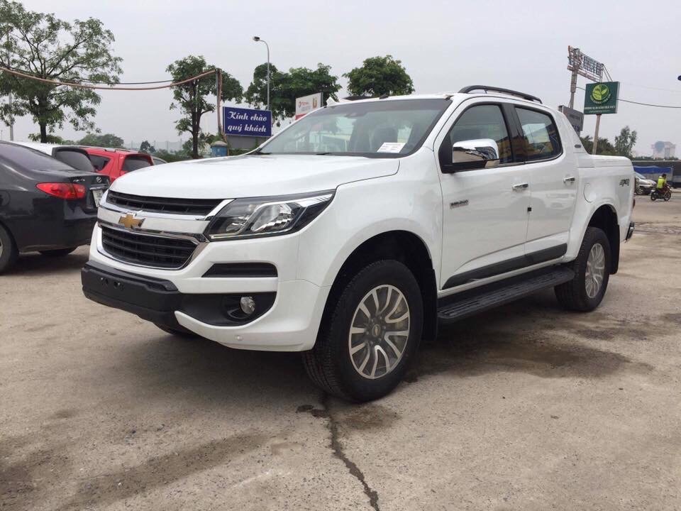 Chevrolet Colorado LTZ 2018 - Bán xe Chevrolet Colorado 2.8 AT giảm trực tiếp 50tr, chỉ cần 120tr lấy xe ngay, không cần CM Thu nhập đủ màu LH 0961.848.222