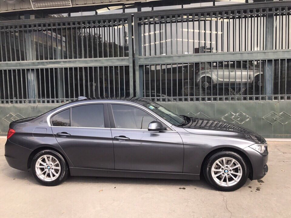 BMW 3 Series 320i 2015 - Cần bán xe BMW 3 Series đời 2015, màu xám (ghi), giá chỉ 1 tỷ 080 triệu, nhập khẩu nguyên chiếc