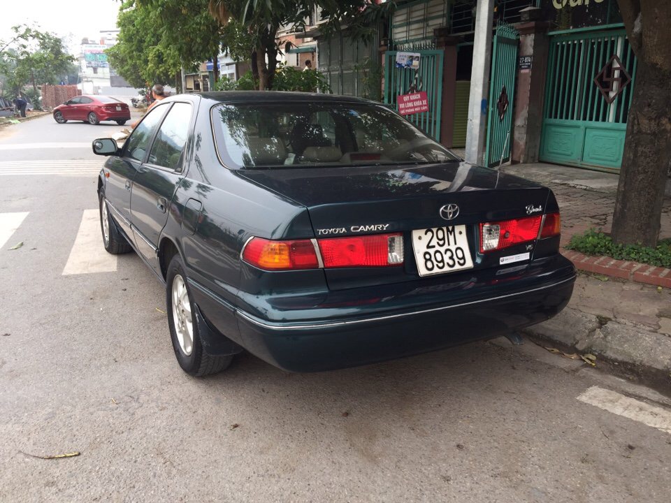 Toyota Camry V6 3.0 2001 - Bán Camry Toyota 2001 số sàn, chính chủ, gia đình tôi đang sử dụng