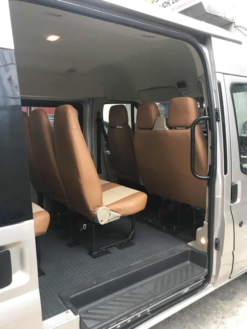 Ford Transit 2014 - Bán Ford Transit 16 chỗ, đời cuối 2014, (10/2014). Xe đưa đón công nhân, biển Hà Nội từ mới