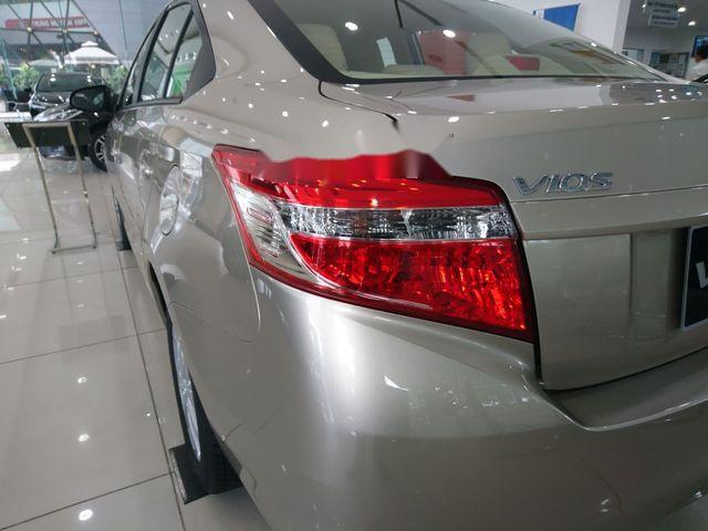 Toyota Vios 2018 - Bán Toyota Vios năm 2018, màu bạc, giá tốt